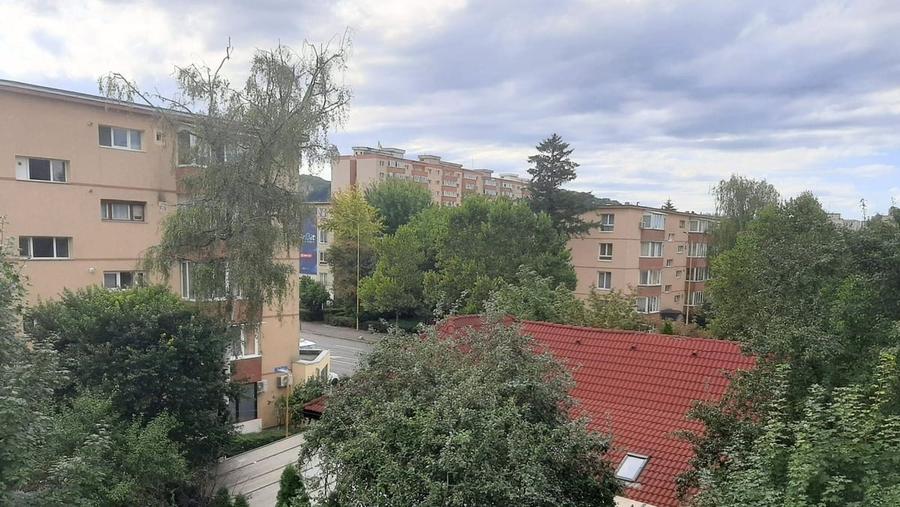 Brasov Apartament 2 camere etaj intermediar foarte aproape de piata Astra - 13