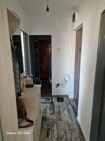 Apartament cu 2 camere decomandat în 23 August
