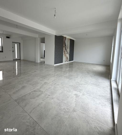 Casă cu 4 camere cu Teren 252 Mp în Domnești