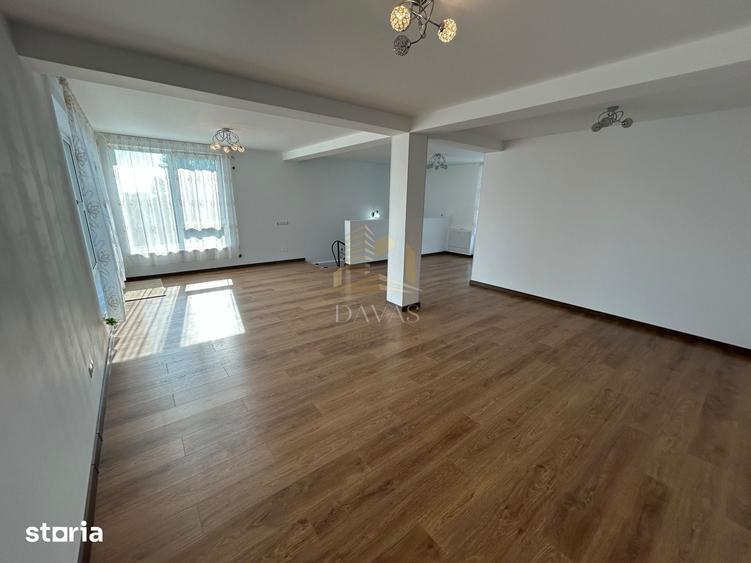 Casă cu 5 camere cu Teren 375 Mp în Europa