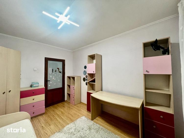 Apartament cu 4 camere decomandat, mobilat în Păcurari