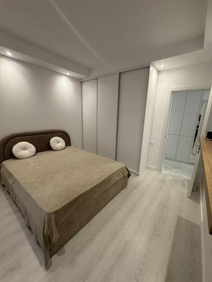 Apartament cu 2 camere decomandat în Tunari