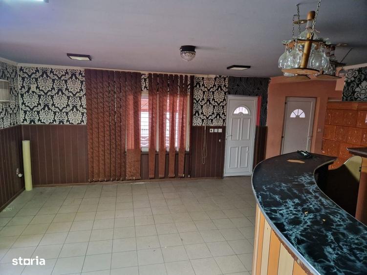 Casă cu 3 camere în Brăești