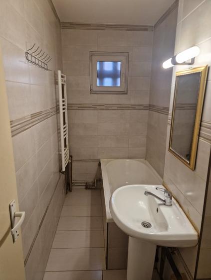 Apartament cu 2 camere semidecomandat, mobilat în Traian