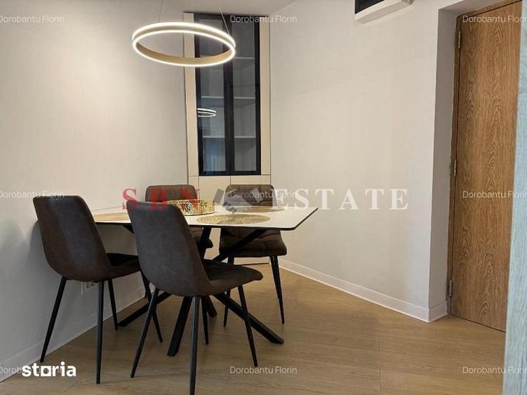 Apartament cu 3 camere semidecomandat în Decebal