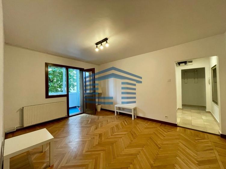 Apartament cu 3 camere decomandat, mobilat în Gării