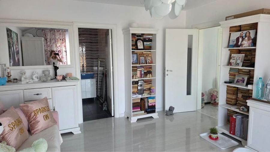 Casă cu 4 camere în Clinceni