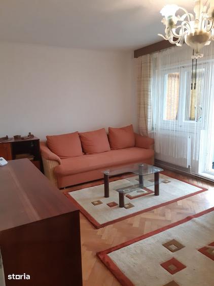 Comision 0 ! 3 camere 2 bai 3 balcoane zona Aradului 380 euro - 8