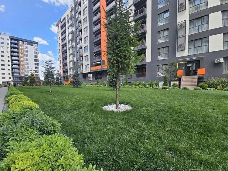 Apartament cu 3 camere decomandat în Energia