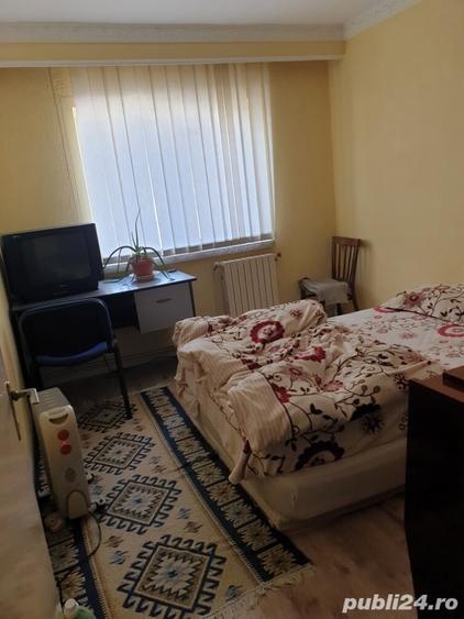 Apartament cu 3 camere decomandat în Steaua