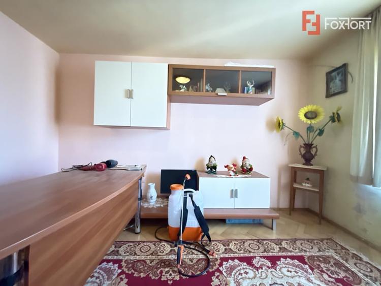 Casa individuala cu 6 camere de vanzare in localitatea Sacalaz, zona Centrala - 13