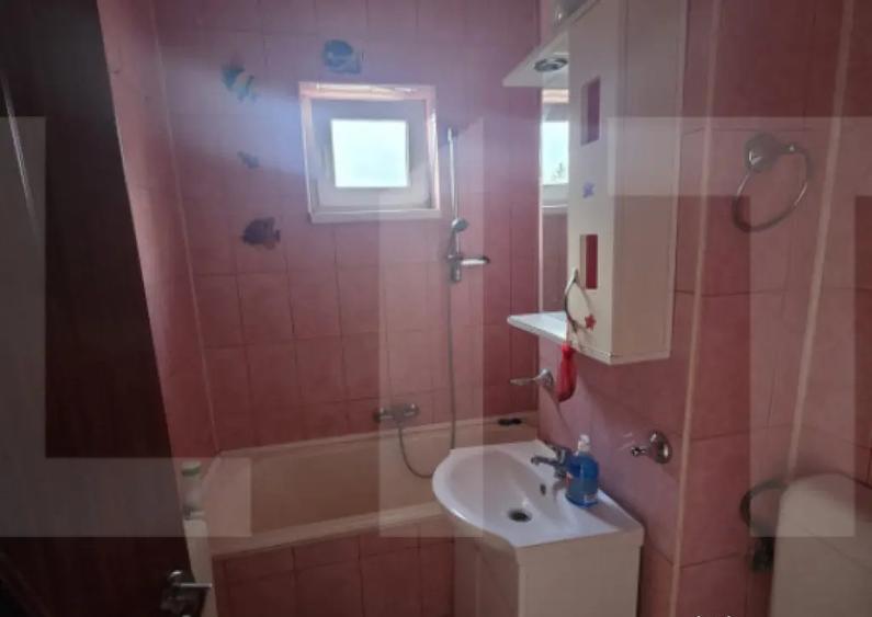 Apartament de vanzare, cu 2 camere - Aleea Centralei - 2