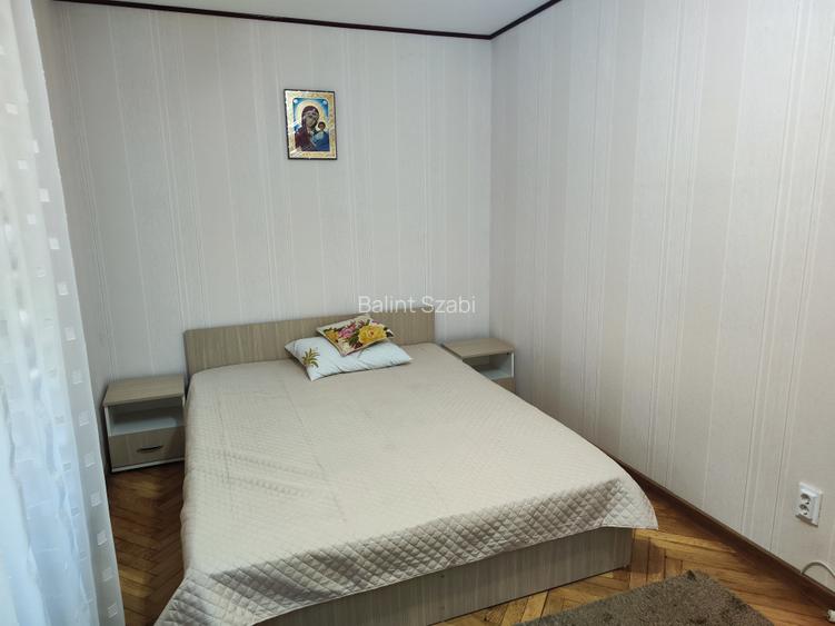 Dacia 2 camere 350 euro