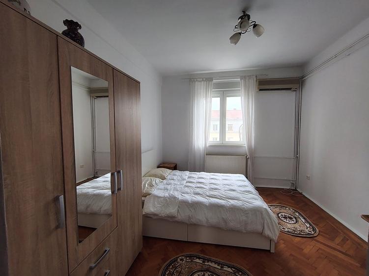 Bucurestii Noi, apartament cu 3 camere decomandate, et. 3, bloc rusesc - 1