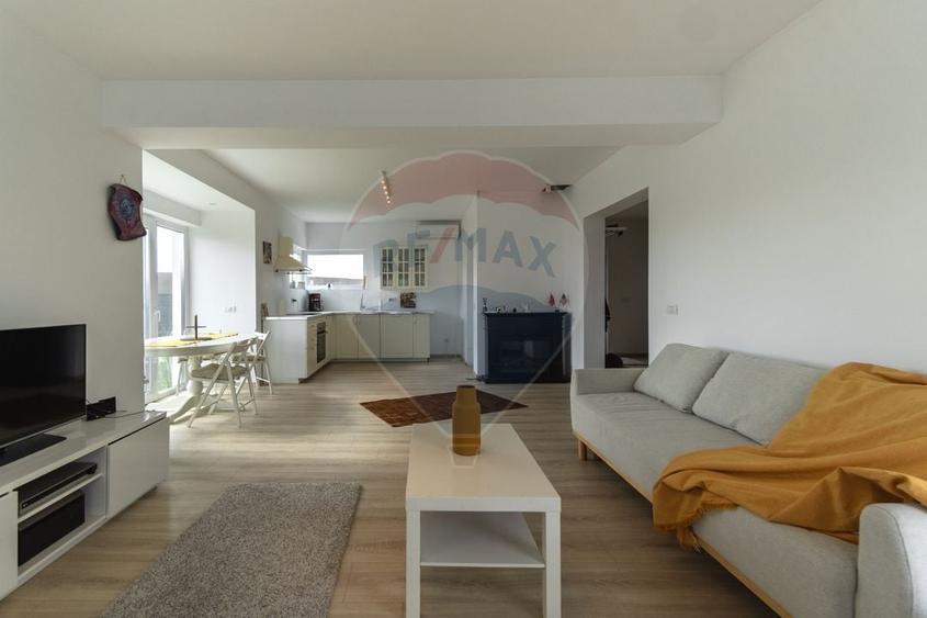 Casă / Vilă oportunitate rar întâlnită ! - 6