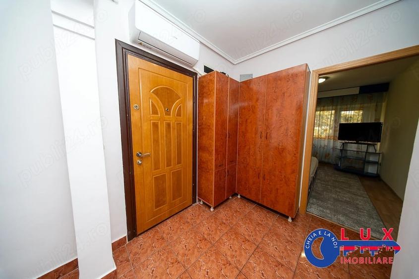 Apartament cu 3 camere decomandat în Babadag