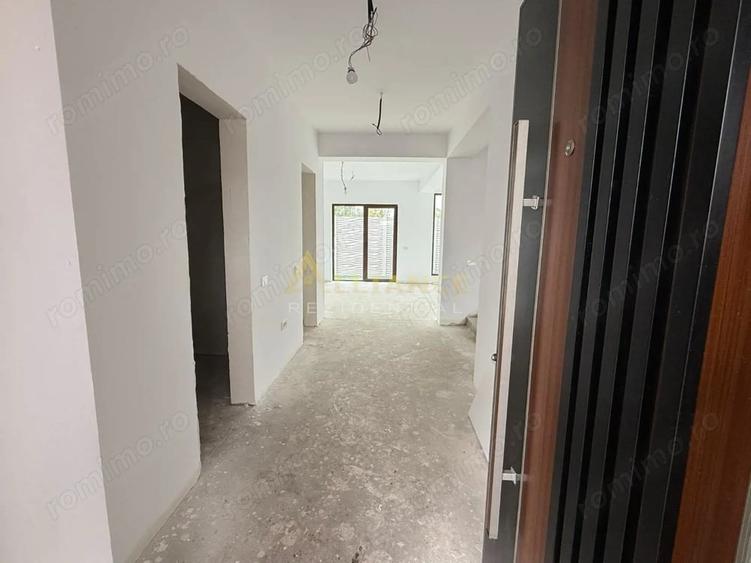 Casă cu Teren 300 Mp în Berceni