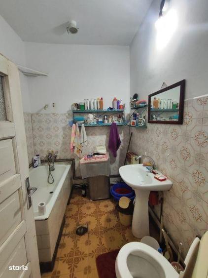 Casa de inchiriat , 3 camere, zona Micro 1 - 5