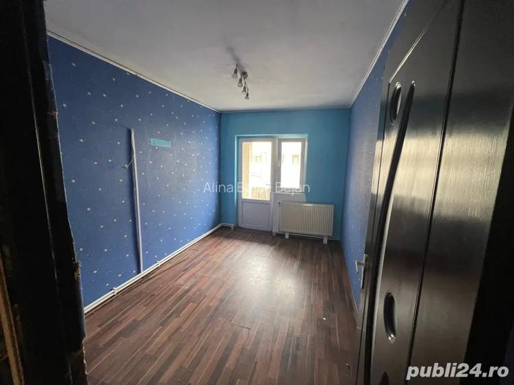 Apartament de vanzare 4 camere Apartament de vanzare 4 camere