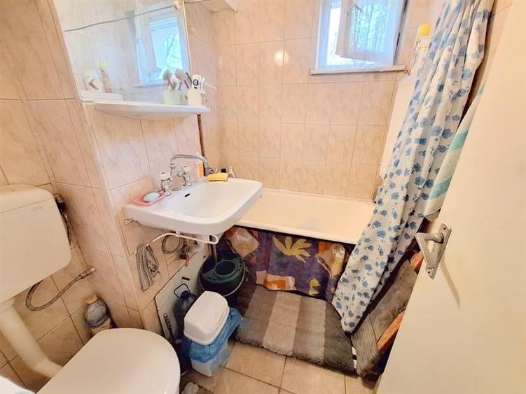 Apartament 3 camere decomandat ona Bazinul de Inot - 5