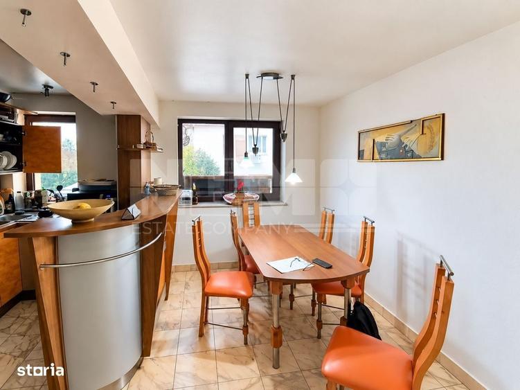 Apartament cu 4 camere în Roșu