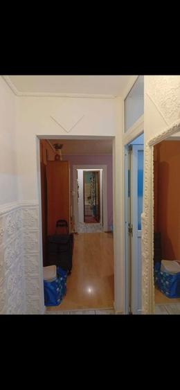 Apartament 3 camere Sector 4 - 1