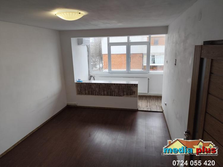 De vanzare apartament cu 2 camere Tiglina II, 2 balcoane - 1