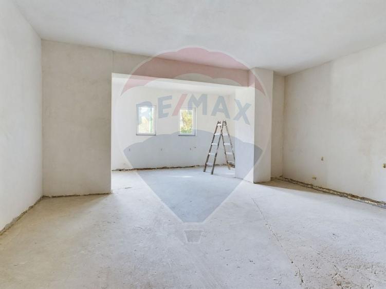 Spatiu comercial 385 mp, zona Tudor Vladimirescu - 13