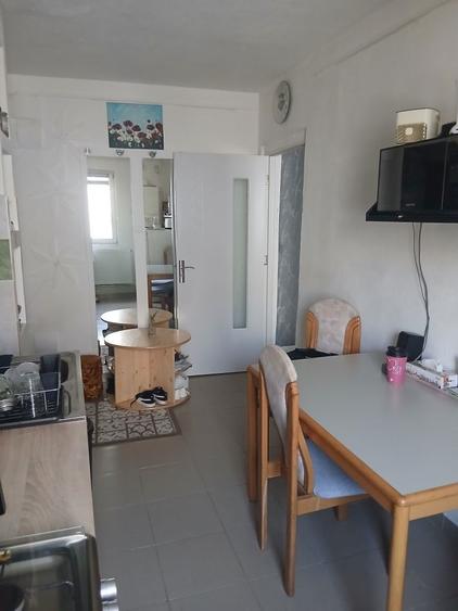 Apartament de vanzare cartier 1 Decembrie - 8