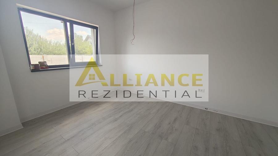 Casă individuală cu 4 camere cu Canalizare în Berceni