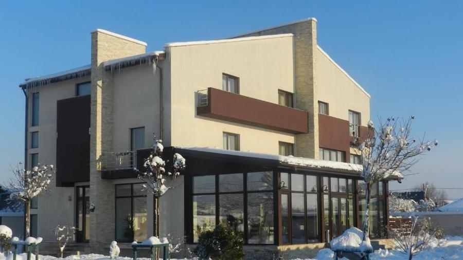 PENSIUNE DE ÎNCHIRIAT SAU DE VÂNZARE – AFACERE FUNCȚIONALĂ LA CHEIE - 3