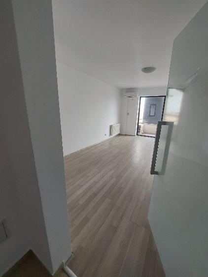 Bd. MAMAIA, spatiu BIROURI, 103 mp. - 2