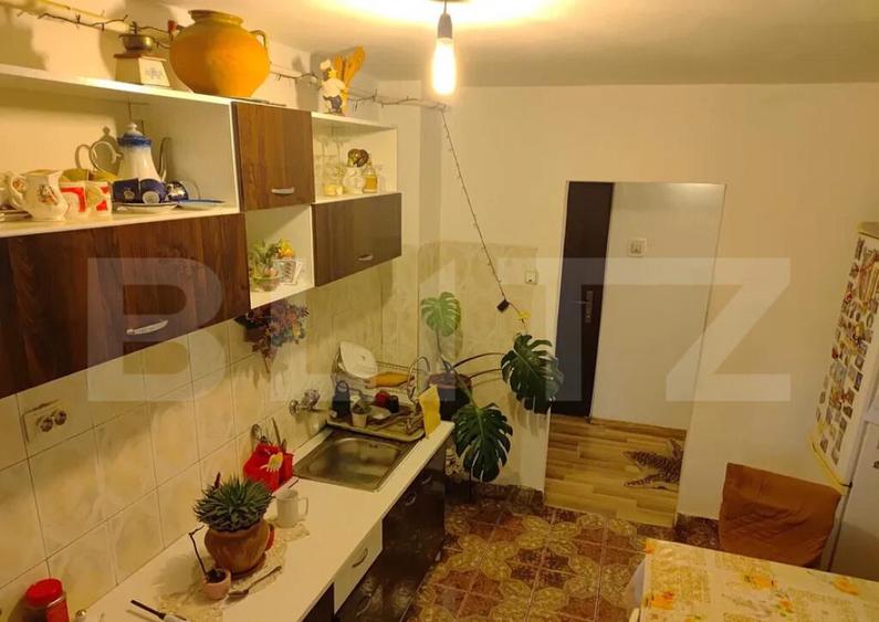 Apartament 5 camere, 100 mp, zona Tractorul - 1