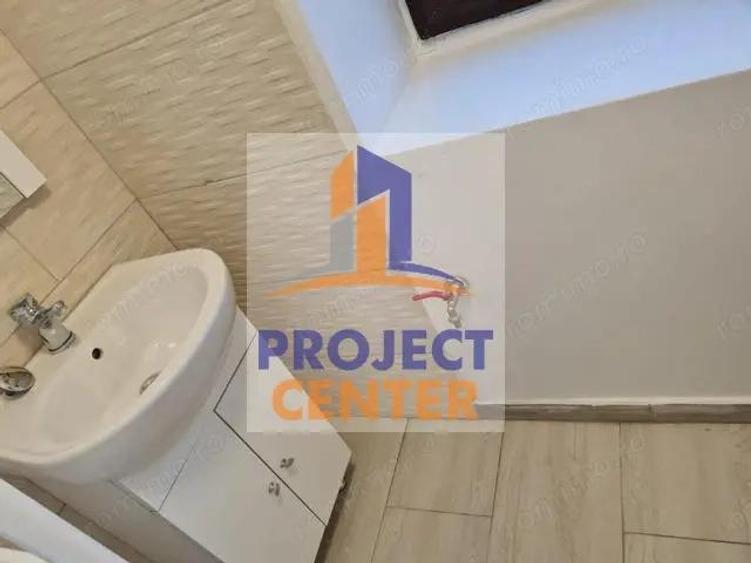 Spatiu Central parter, langa liceul Zinca Golescu - 1