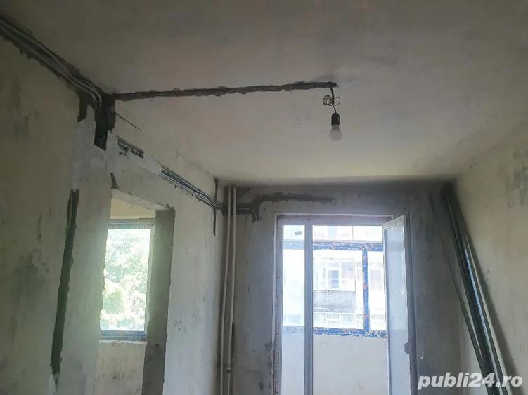 vanzare apartament 2 camere - 2