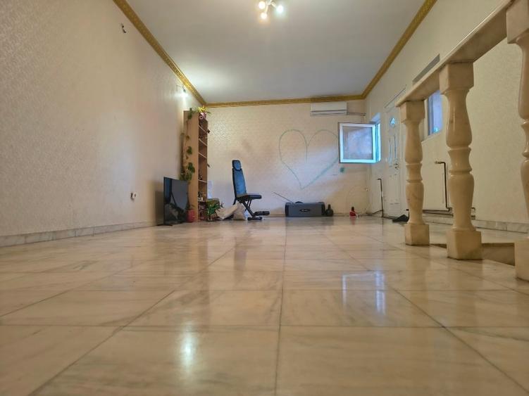 Vanzare direct de la proprietar - casa curte sector 1 - 4