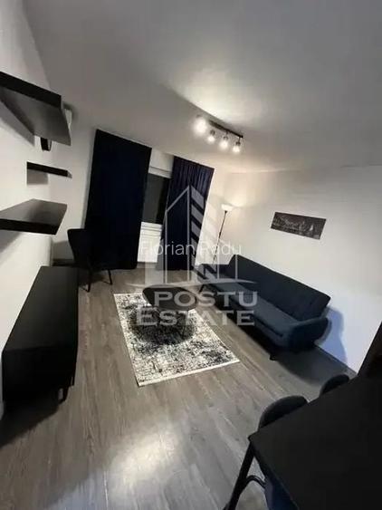 Apartament cu 3 camere semidecomandat, mobilat în Dacia Apartament cu 3 camere semidecomandat, mobilat în Dacia