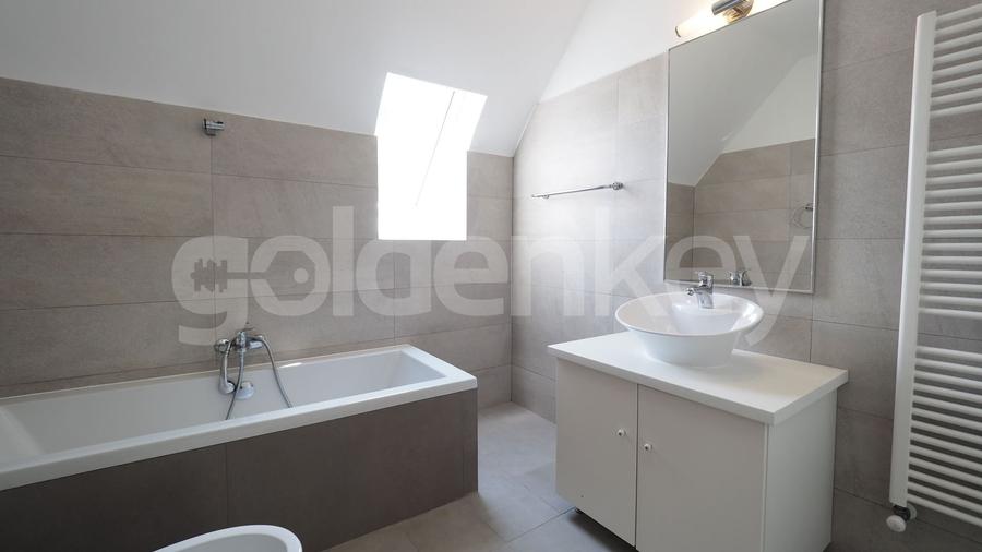 Vilă cu 7 camere si piscina exclusiva langa British School - 21