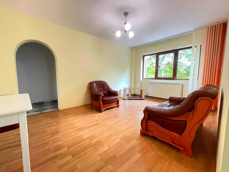 Apartament 3 camere-Podu Ros-Palas Mall-etaj 1 - 2