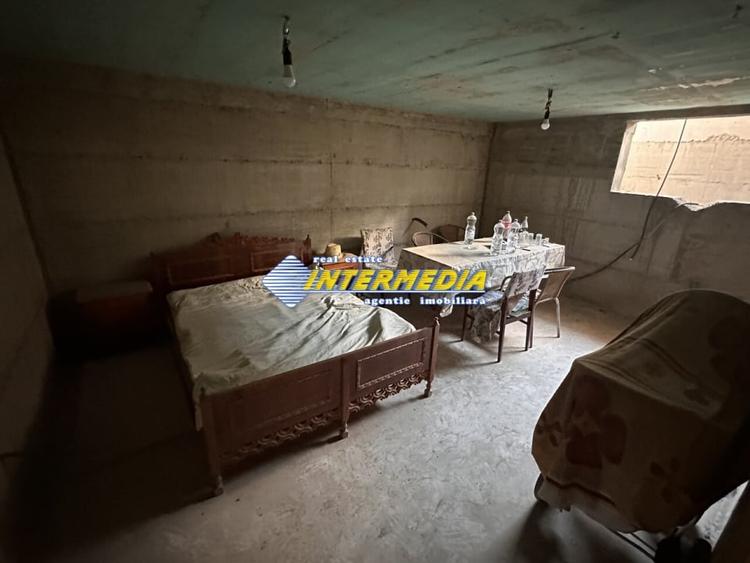 CASA LA ROSU i ALBA IULIA I 260 MP UTILI I TEREN 900 MP I TOATE UTILITATILE I - 9