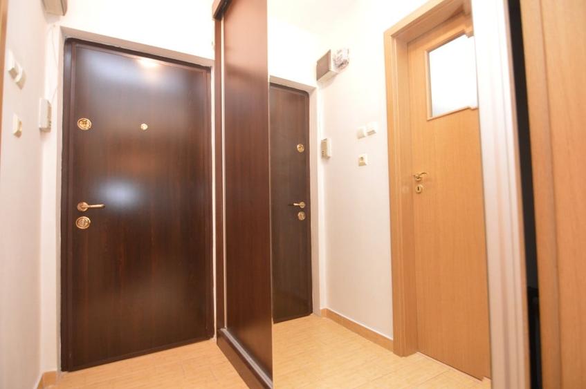 INCHIRIERE GARSONIERA 1 CAMERA TITAN - METROU 1 DECEMBRIE - 13