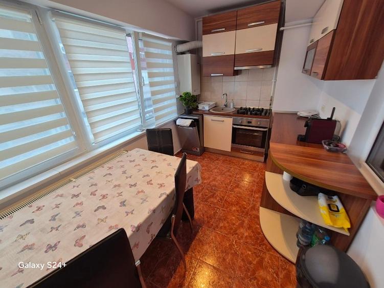 For Rent 90 mp 3 rooms - 4