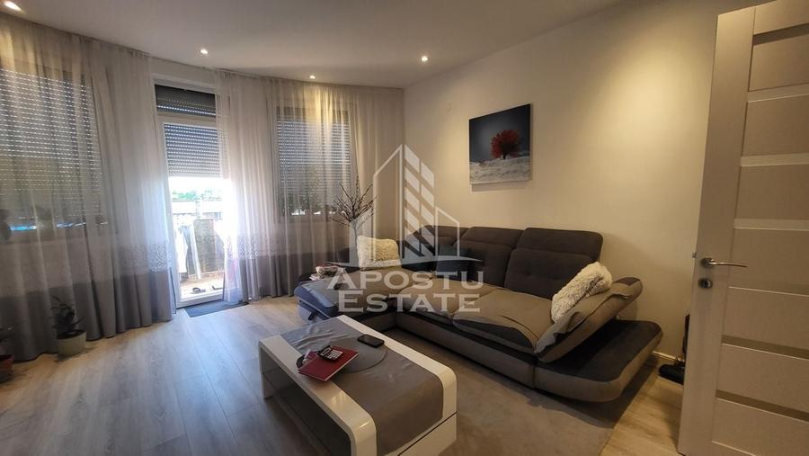 Apartament cu 3 camere,2 bai,renovat,complet mobilat utilat,Girocului - 2