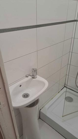 Camera camin cu baie proprie de inchiriat - 4