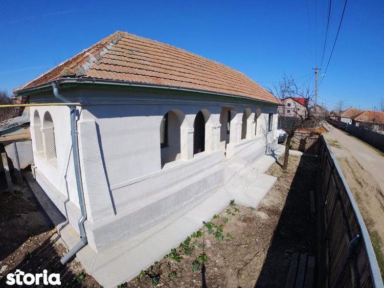 Casa la pret de apartament 4 camere, teren 1770 mp, renovata Ciorani - 19