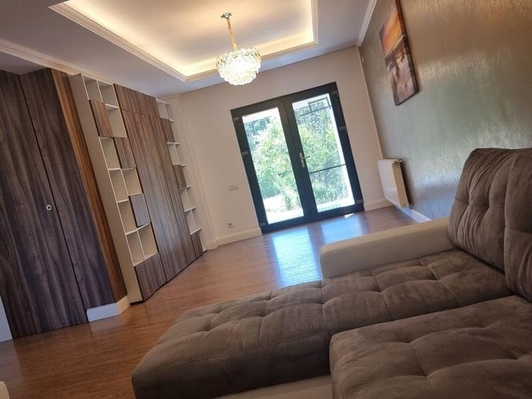 Casă de vânzare în Mogoșoaia – P+1, mobilată și utilată, cu ieșire la pădure - 10