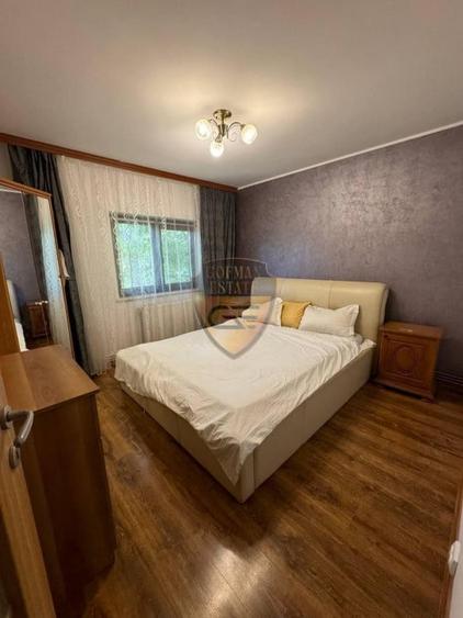 Faleza Nord Delfinariu, 3 camere, et 2/4, decomandat, parcare, - 2