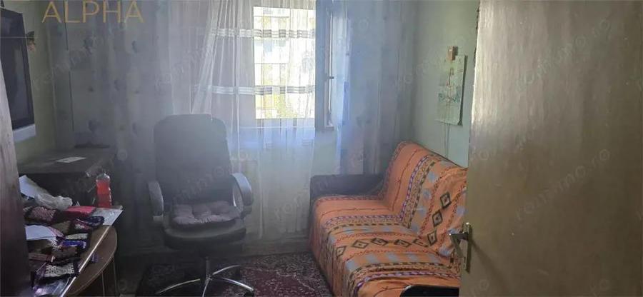 De vanzare apartament 3 camere, 63 mp, decomandat 75.000 - 4