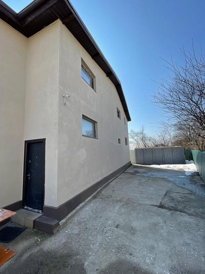 Hala 595 mp + teren 1500 mp Frumusani ( stradal ) - 4