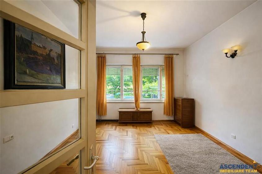 Locatie deosebita, facilitati, deschidere personalizare, Central, Brasov. - 5